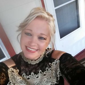 Meet your Posher, Joni